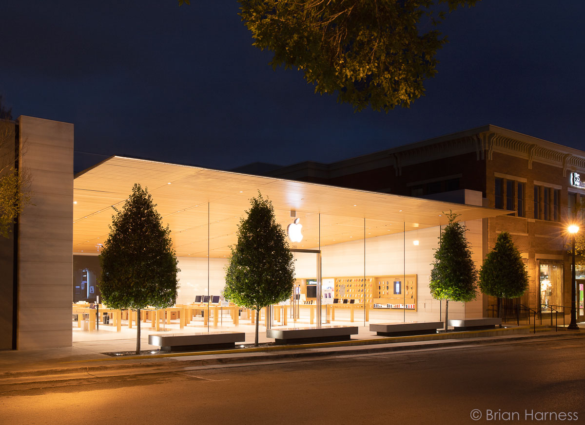 Apple, Southlake Town Square