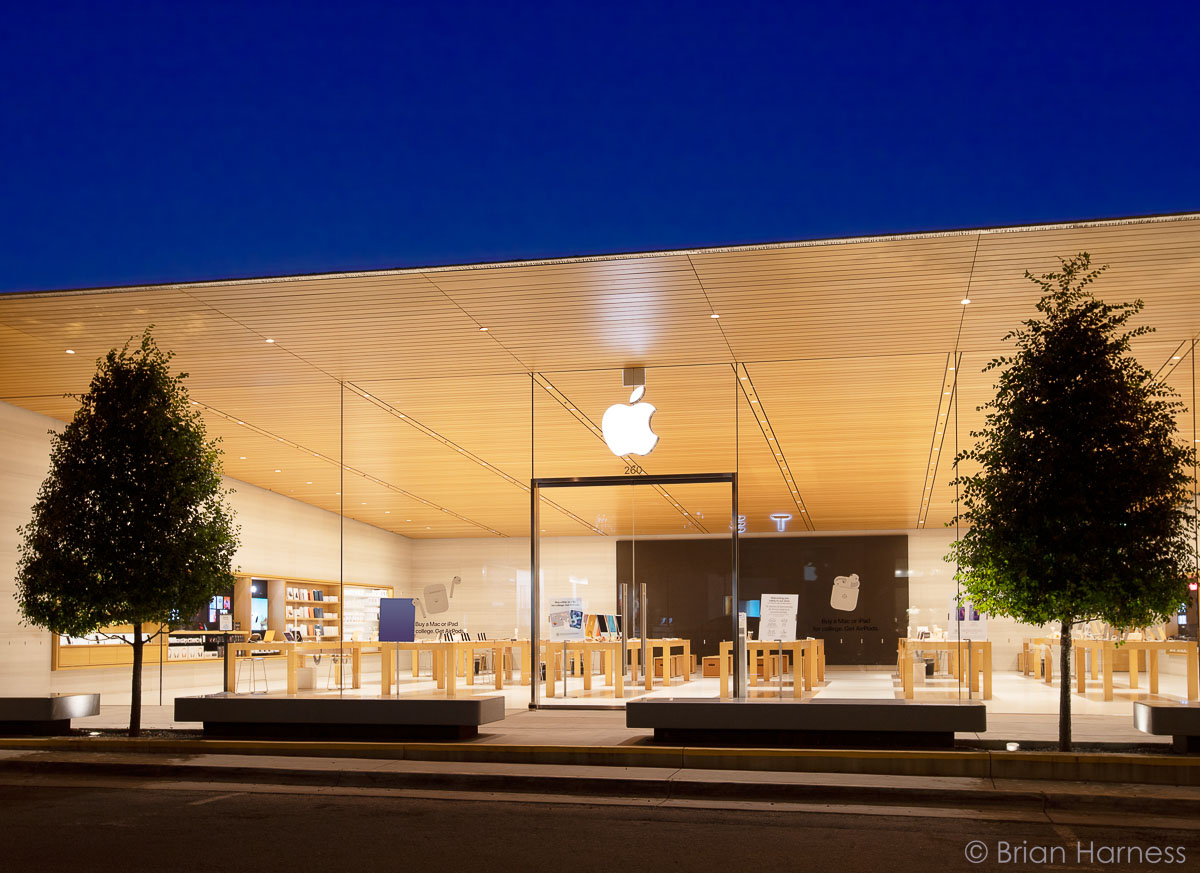 Apple, Southlake Town Square