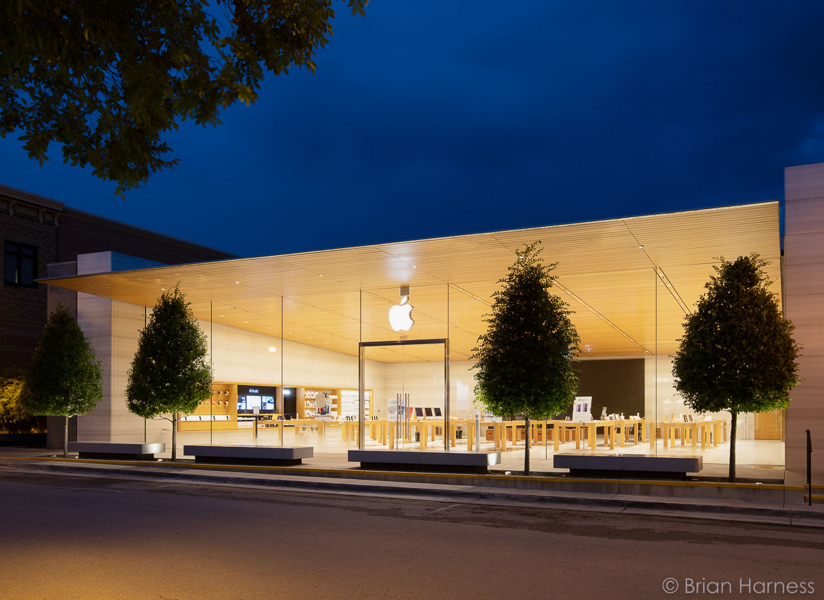 Apple, Southlake Town Square